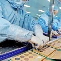 5元成本卖3000元，记者七进七出暗访直播间假大牌化妆品黑产链