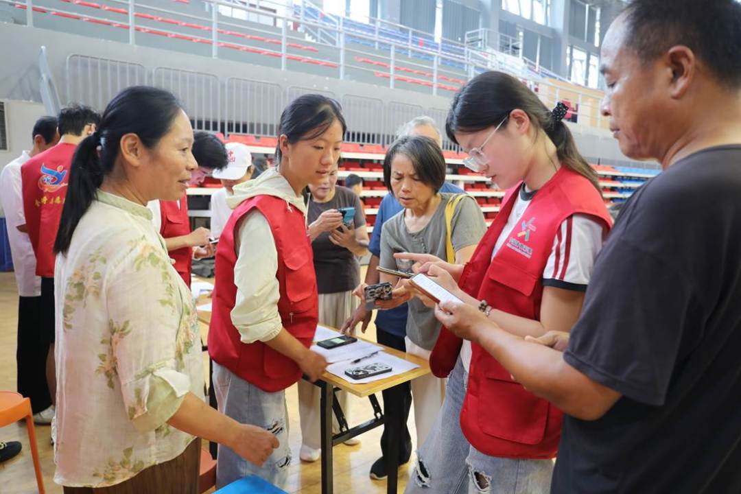 八段锦有了“国家级教材”,JACC也实证了降压:但练错的人,可能白练半年