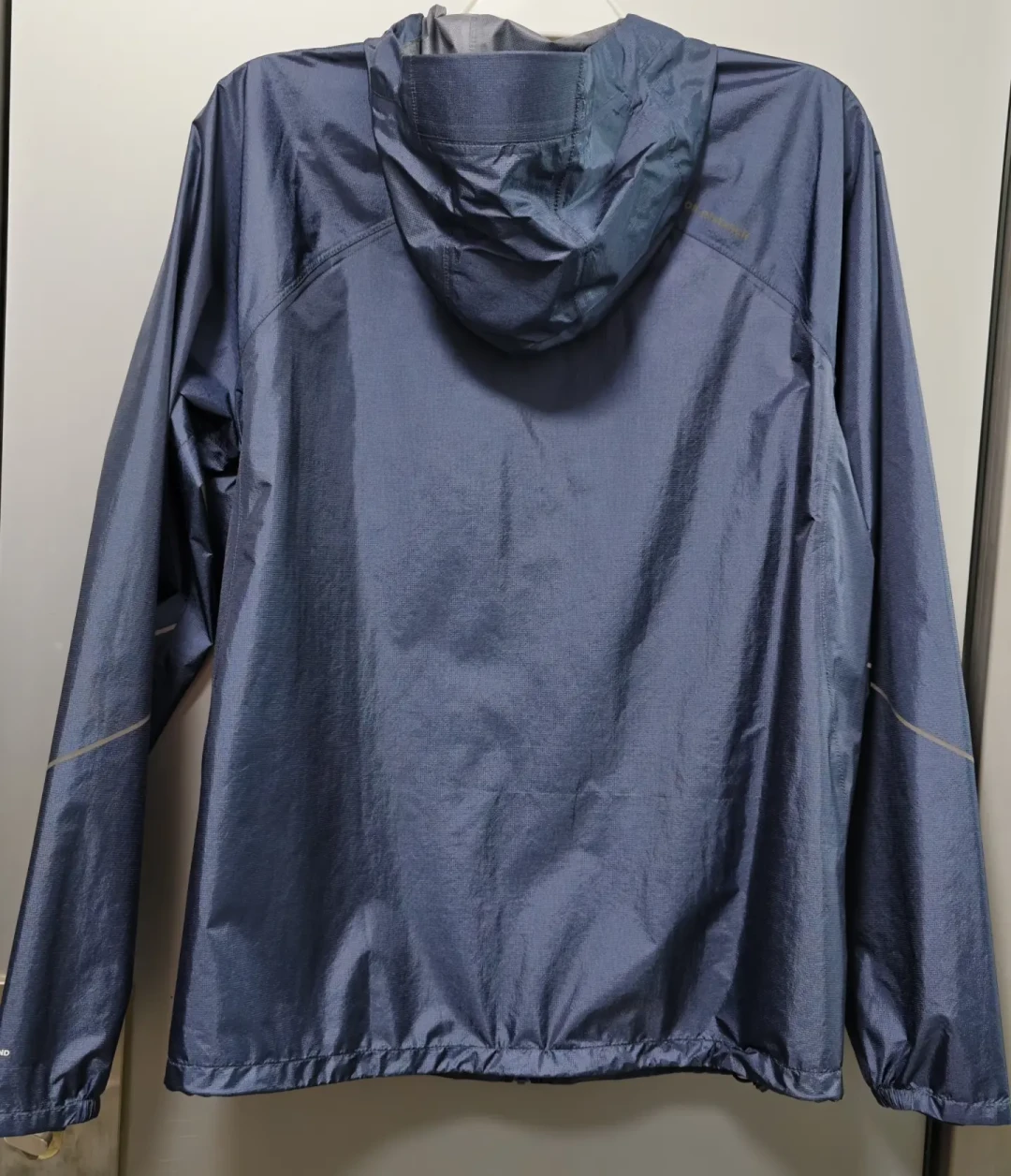 大境门的温差帖和莫干山的雨战帖互相拉扯：1400元的OR Helium硬壳，买之前先弄清你要去的是哪种比赛
