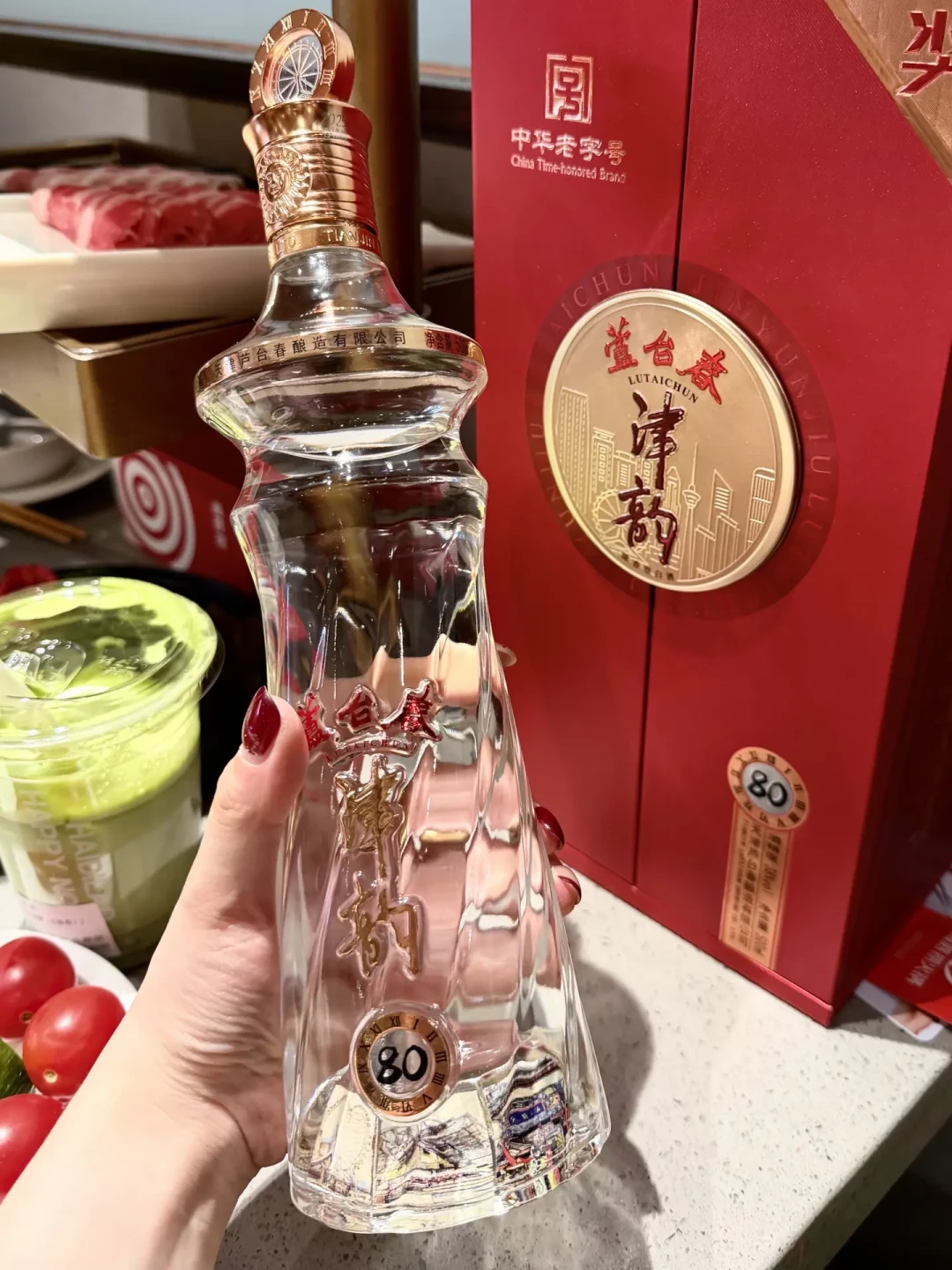 全网都在聊酱香,芦台春却悄悄上了一整排