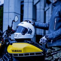 明日之星GP4报到6880，韩国差价2000：翻完这波扫盔帖和回收商挂单，这版画的溢价其实是三笔账
