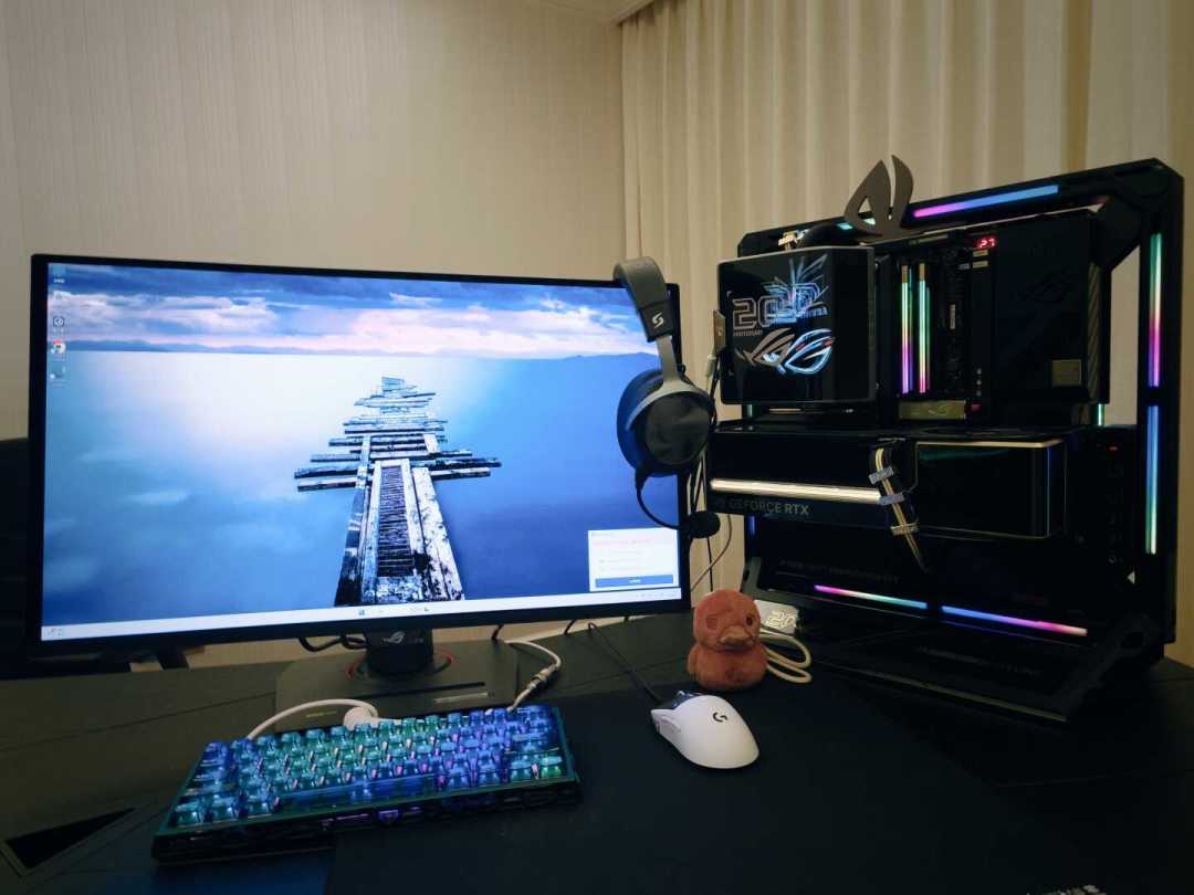 11.2万抽签、16.88万成交、20万刷屏:ROG 20周年全家桶,一套硬件四个价