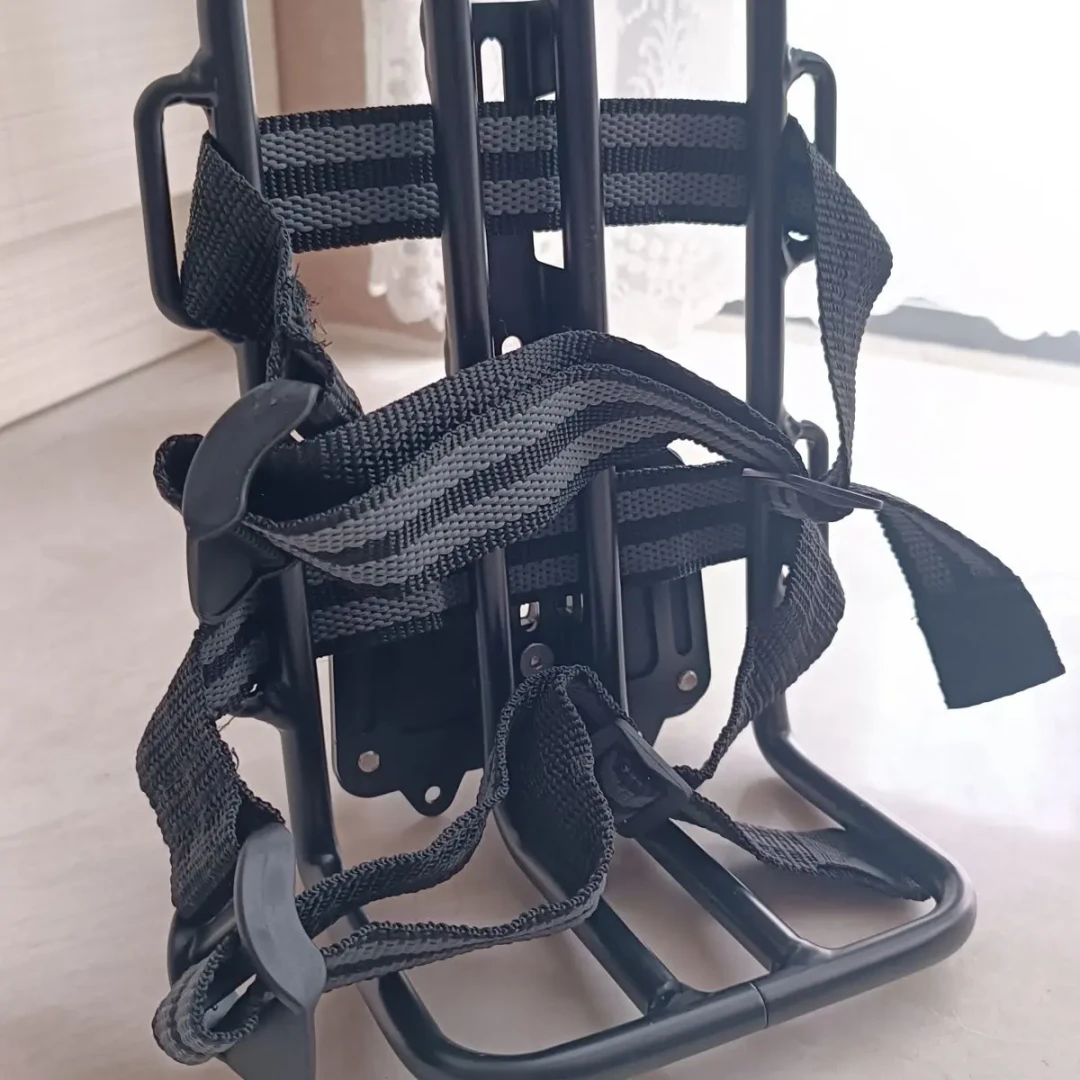 折叠车载物,第一关不是承重是还折不折:Nitto标10kg、90块副架、2元自制猪鼻——对完这波“瓜车”作业和前后货架之争,我把3个装法、4道兼容关和1条红线理出来了