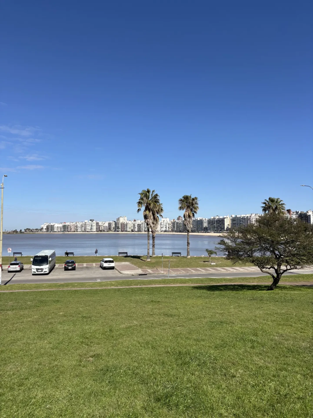 乌拉圭免签官宣109天，买船票仍在查美签原件：对齐8—9月七条带时间戳入境实录后，国庆从布宜诺斯艾利斯加这一站先看三道门