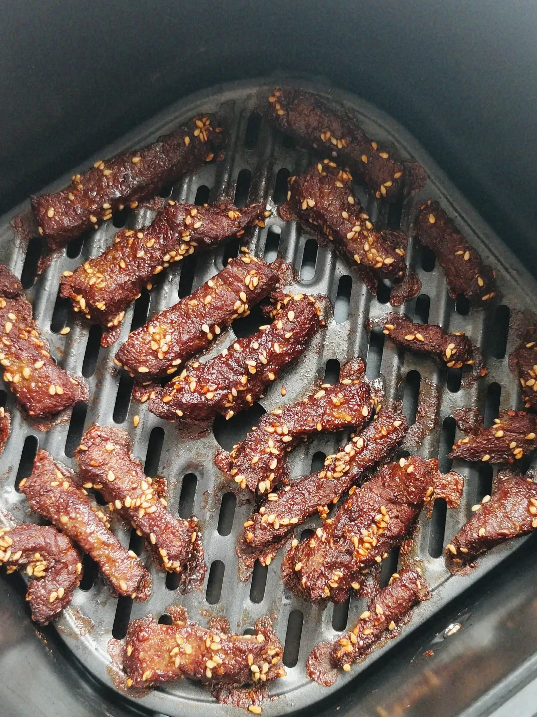 4块牛肉干称出64块、复秤只要17块:牛肉涨到40元一斤的现在,肉食者买肉干卤味前先算清那个“3倍隐藏倍率”