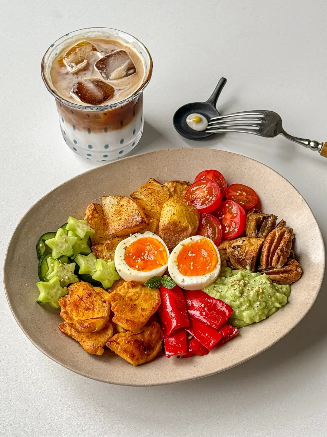 拿着体检报告开始地中海饮食的人,最容易在第二个月弃疗:它护心证据天下第一,偏偏最不擅长降你盯着的那个箭头