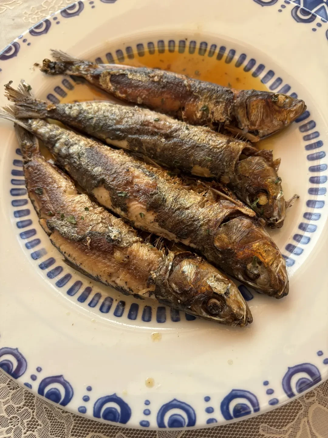 拿着体检报告开始地中海饮食的人,最容易在第二个月弃疗:它护心证据天下第一,偏偏最不擅长降你盯着的那个箭头