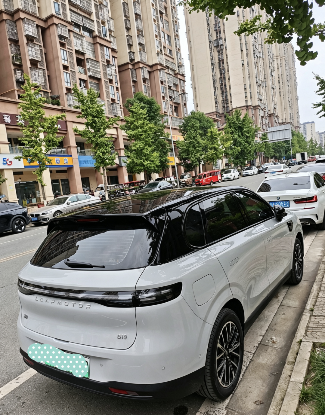 零跑把世界模型打到10万内、35万老车免费升:但按官方排期,现在下订的车大多要等到2027年三季度
