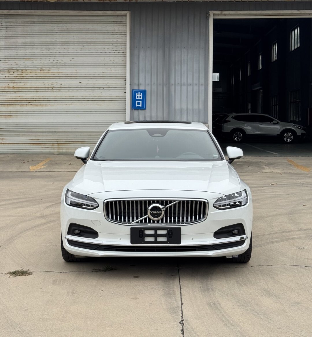 S90已跌到22万,补上车里的宝华韦健有四条路:19800原厂选装明码标价,最贵的学费是