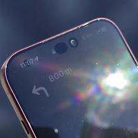 iPhone 18 Pro屏幕斑点真相：缩小灵动岛的技术妥协