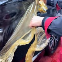 贴车衣花了大几千，门店养护一次500起？翻完置顶帖162条评论后算清这笔账：看漆面不看日历，脱脂、打蜡、去铁剂三样会翻车