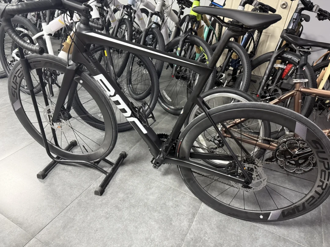 32800降到18800、39800砍到18000:公路车这轮清仓潮,现在捡漏还是再等双十一?