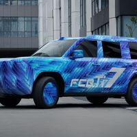 一句1408万浏览的话说方盒子“解决油耗剩下全是优点”：可弃单的人，还在替风噪、地库、续航补交三笔税