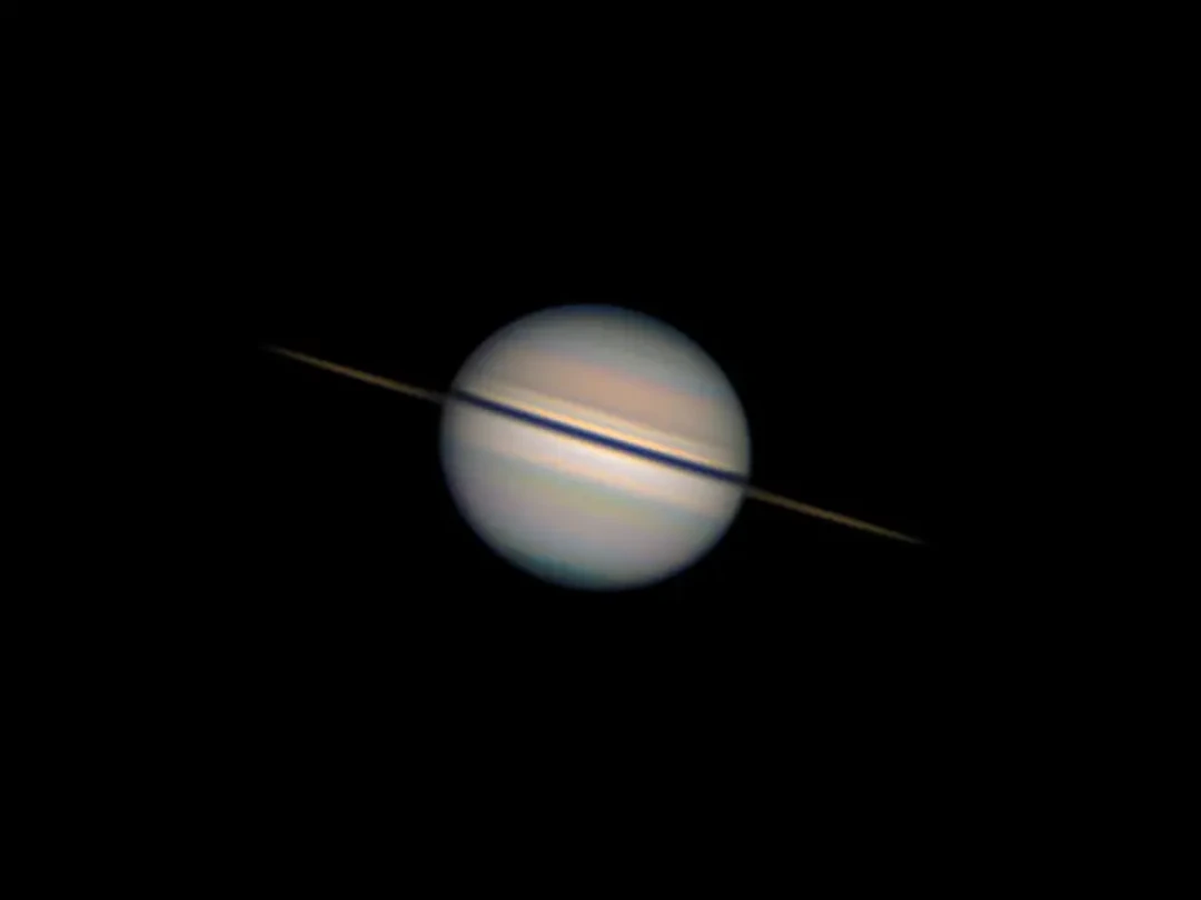 10月4日土星冲日:环不是“没了”,是“刚睁开”——手里的星特朗今年别追卡西尼缝,这三样才值得蹲