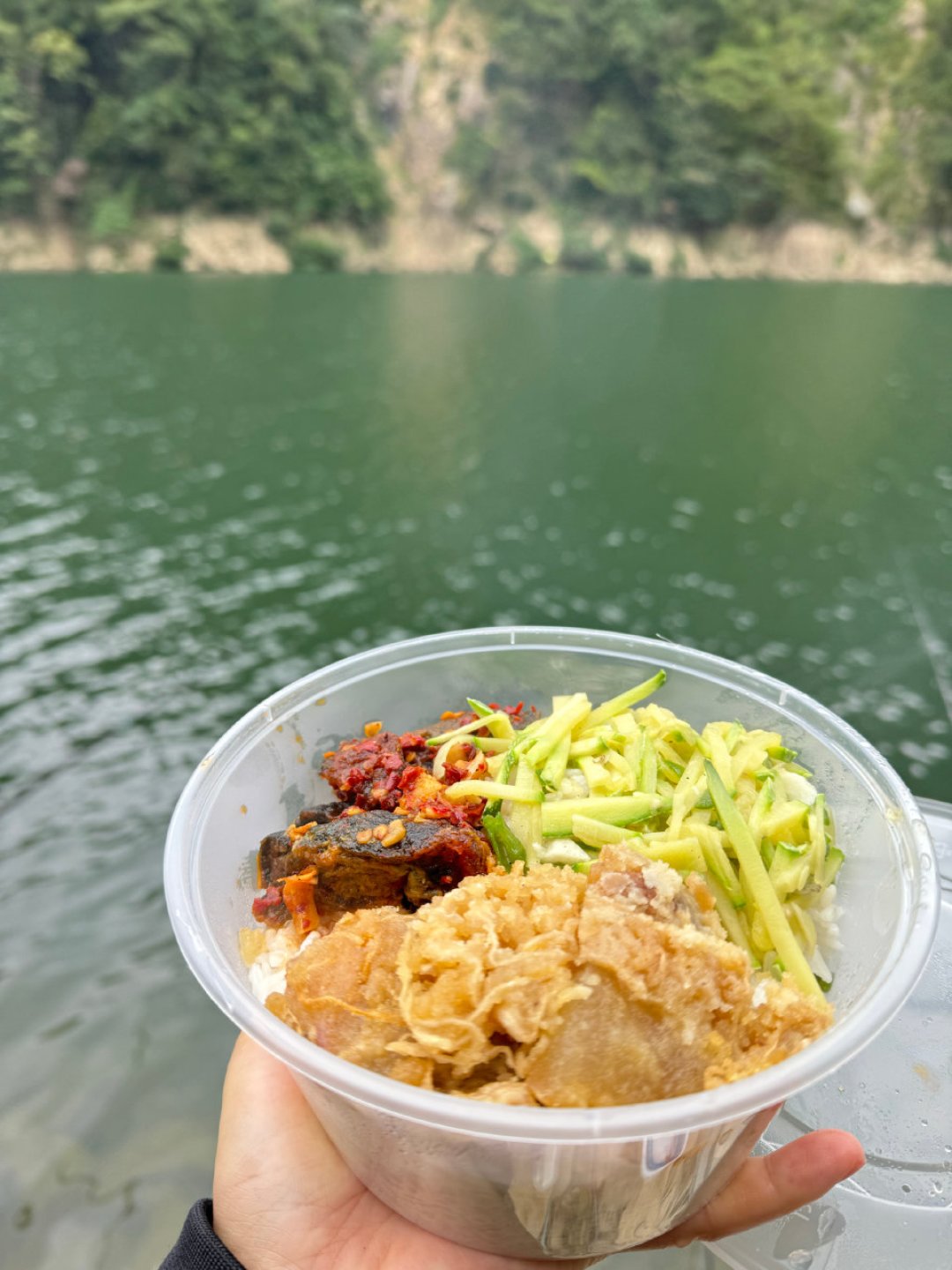 国庆送钓鱼佬:同一篇