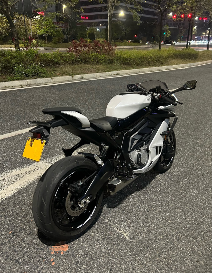 摩托车整车