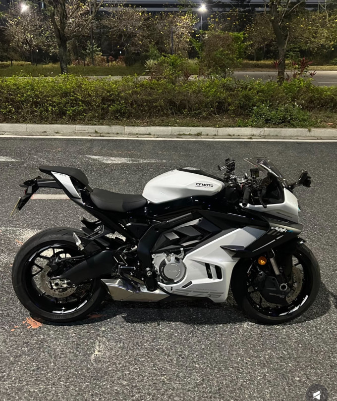 摩托车整车