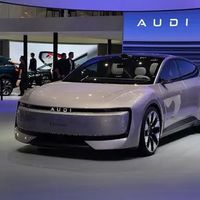 差点买错！奥迪Q6L e-tron33万到40万配置差距这么大
