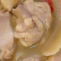 秋季脸油面黄源于脾胃湿气