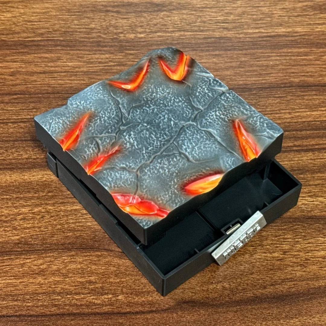 细节拉满但扎手指——良品制造「狂笑之蝠」1/12可动人偶深度把玩报告