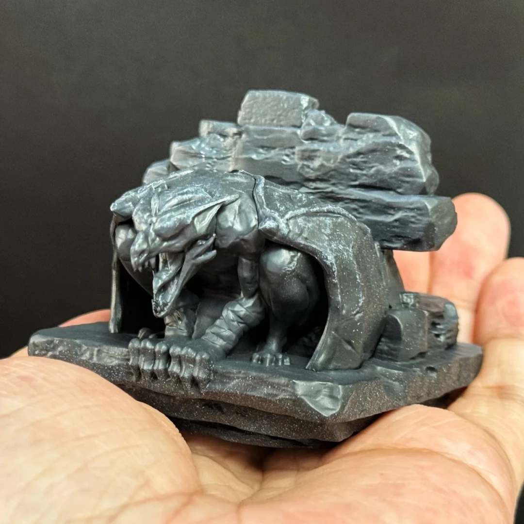 细节拉满但扎手指——良品制造「狂笑之蝠」1/12可动人偶深度把玩报告