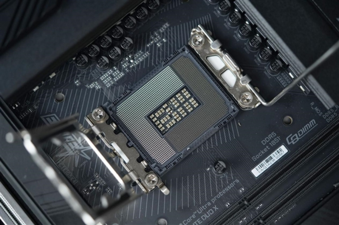 5个M.2插槽堆满!技嘉Z890 AORUS ELITE DUO X主板图赏