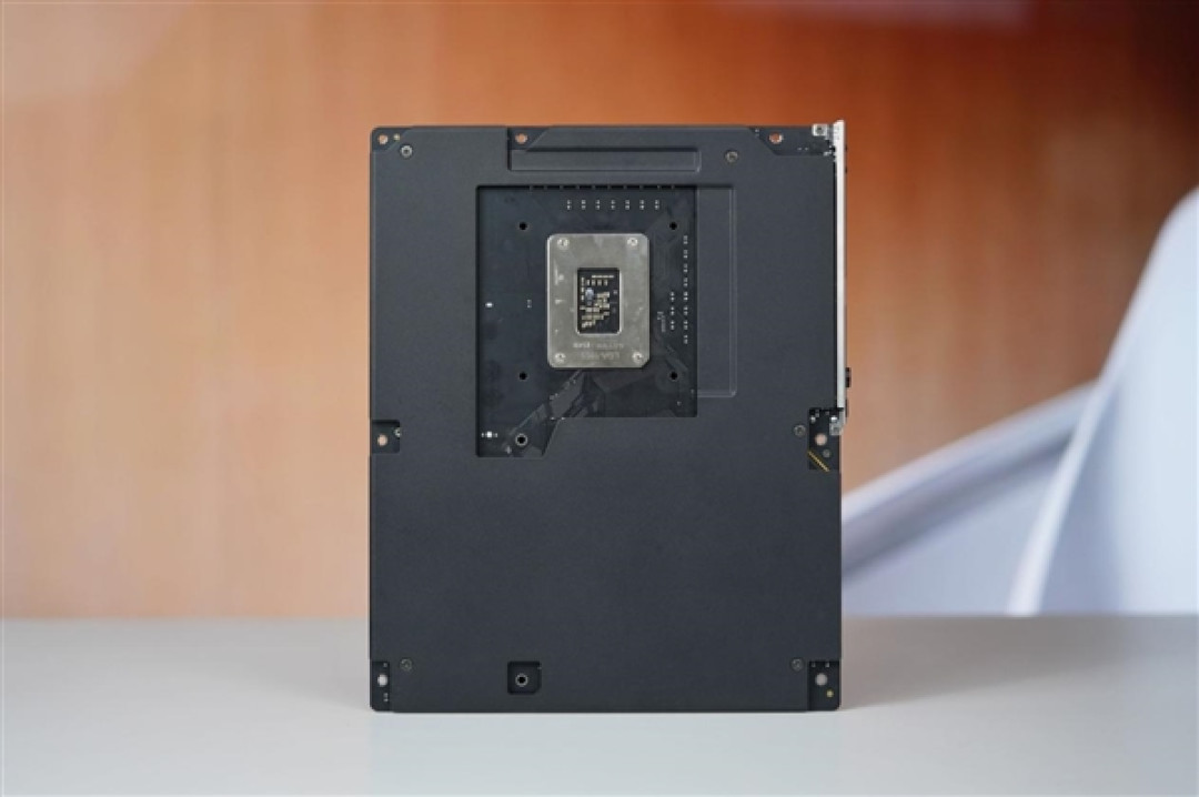 5个M.2插槽堆满!技嘉Z890 AORUS ELITE DUO X主板图赏