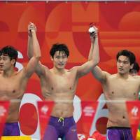中国队男子4×100米混接夺金幕后：四棒交接背后的热血与默契