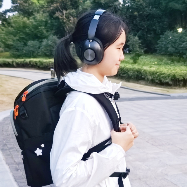 夜跑吵到想放弃？能"一键静音"的歌奈HX500，就是我的随身静音舱