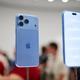 iPhone 18 Pro首批翻车？拍照绿影+激活锁死售后，这900元差价值吗