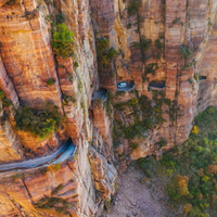 高管挂壁公路零接管炫技，普通人能复刻吗？保命避坑指南请收好