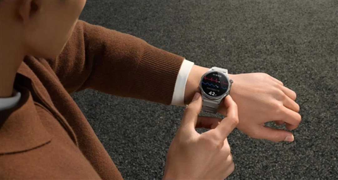 OPPO Watch X3寰月钛发布:支持无感高血压风险评估 2209.15元