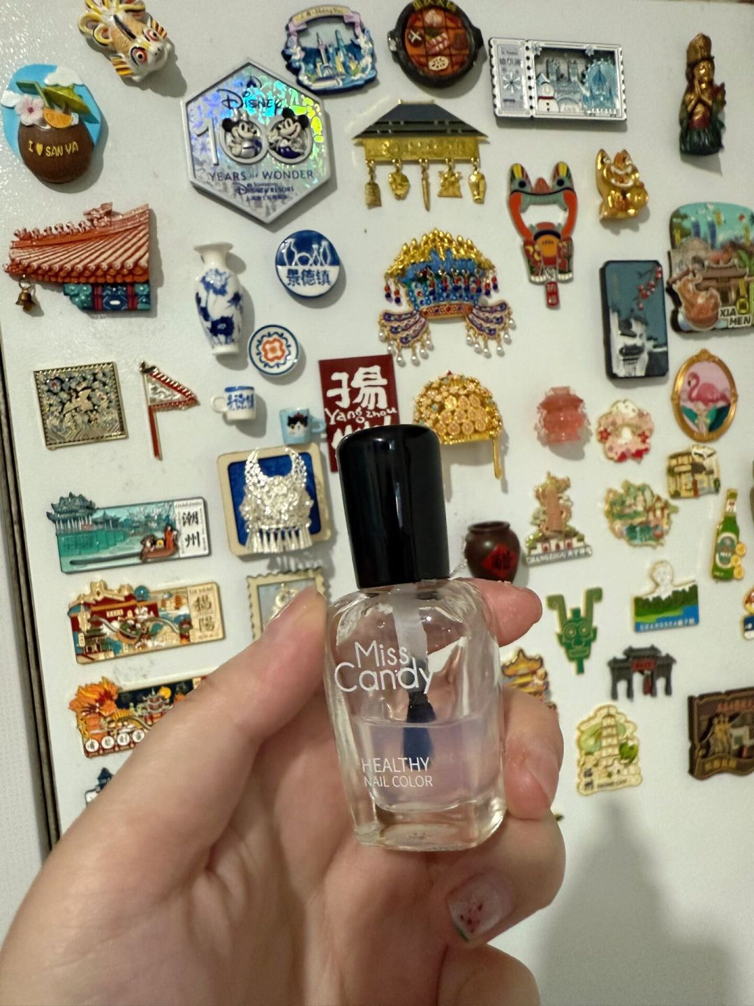 国博凤冠一年就氧化:国庆盘点前,我把冰箱贴的6种坏法、3条封存路和修不弃账算清了