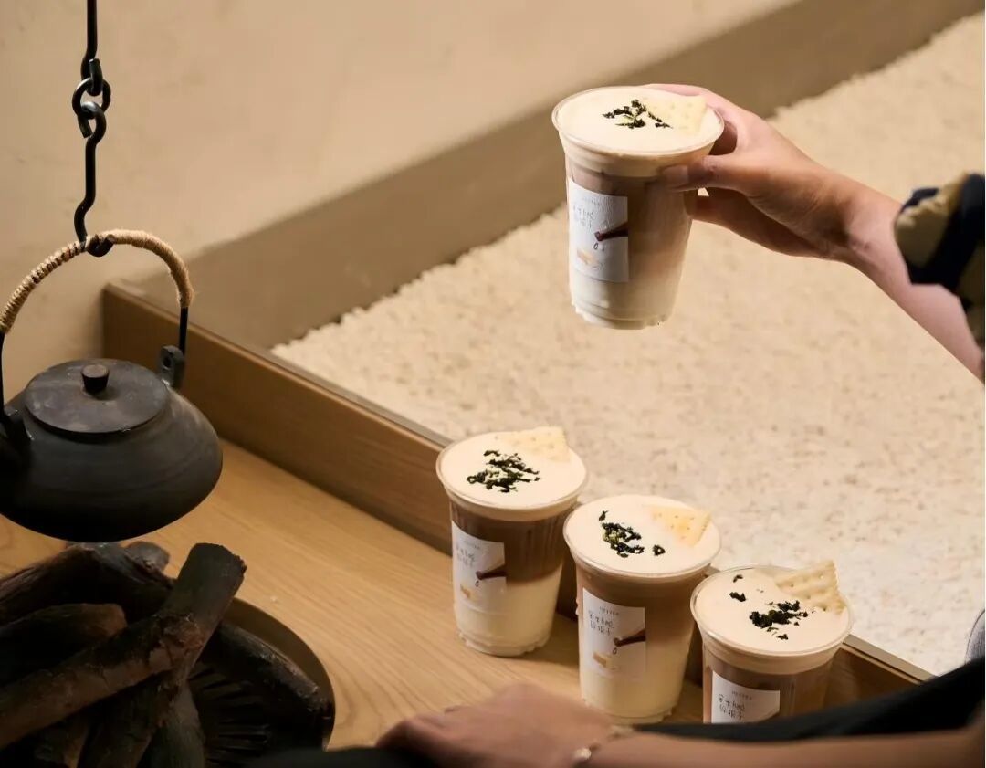 喜茶停了19个月再开加盟,第一行字写的是