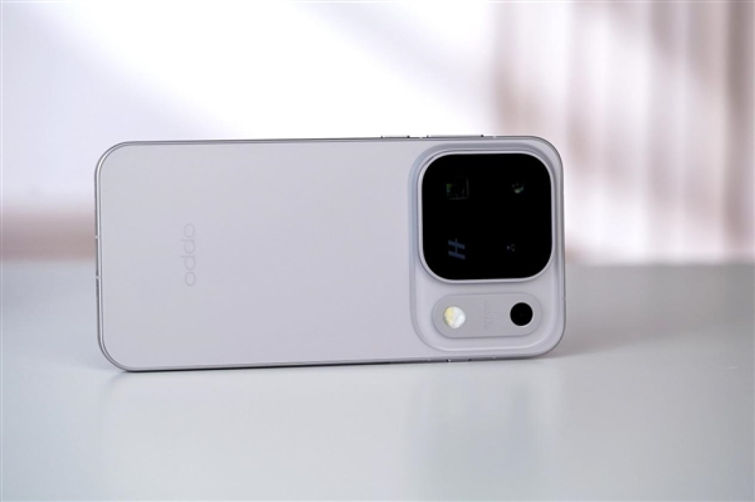 全球首款三颗2亿像素手机!OPPO Find X10 Pro Max图赏