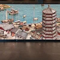 国庆逛博物馆的错峰王牌是夜场：苏博开到20点、正赶上真珠舍利宝幢原件最后一档（10.18撤展），湖北省博节假日夜游还加开19:30编钟场，浙博免预约刷证进——6城12馆夜场档期、停止入馆时间、哪些区域夜里不开，全核完了