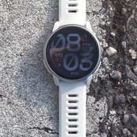 高驰PACE 4 Pro今晚开售2999,评论区吵成两派:一边喊"割韭菜"、一边"越级碾压已下单"——秋赛季换表的PACE3/4老用户,先把PACE4差价1300、佳明570的3480、国补部分地区没有这三笔账算清
