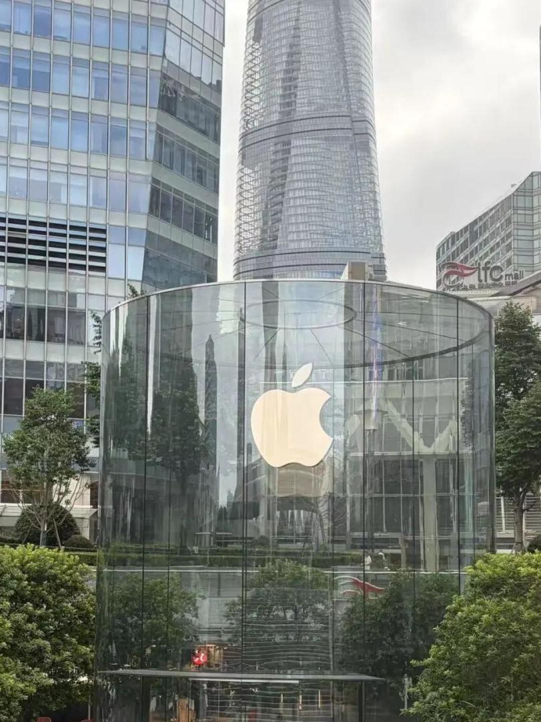 iPhone 18换机潮里的iCloud账单:200G和2TB之间为什么没有1TB,掏钱前先把三本账翻清