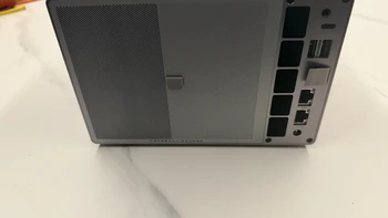 万兆、i5-13500H、4499元起：飞牛EVO4 Pro今天上架，五个月连出三台整机——群晖机主先把「搬应用、换整机、别动」三条路和那个Btrfs大坑看完再决定