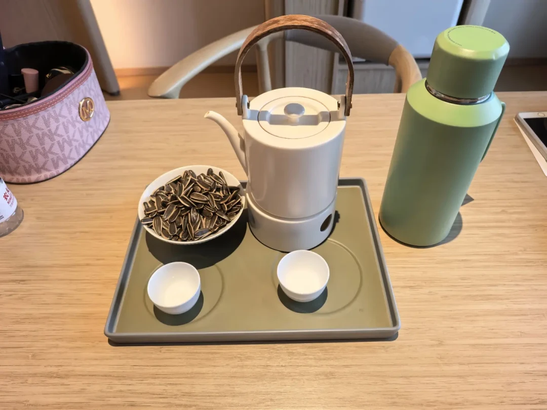 “全网最低价”承诺后，连锁酒店的优惠搬进了会员卡：四家的回本点我一次算平