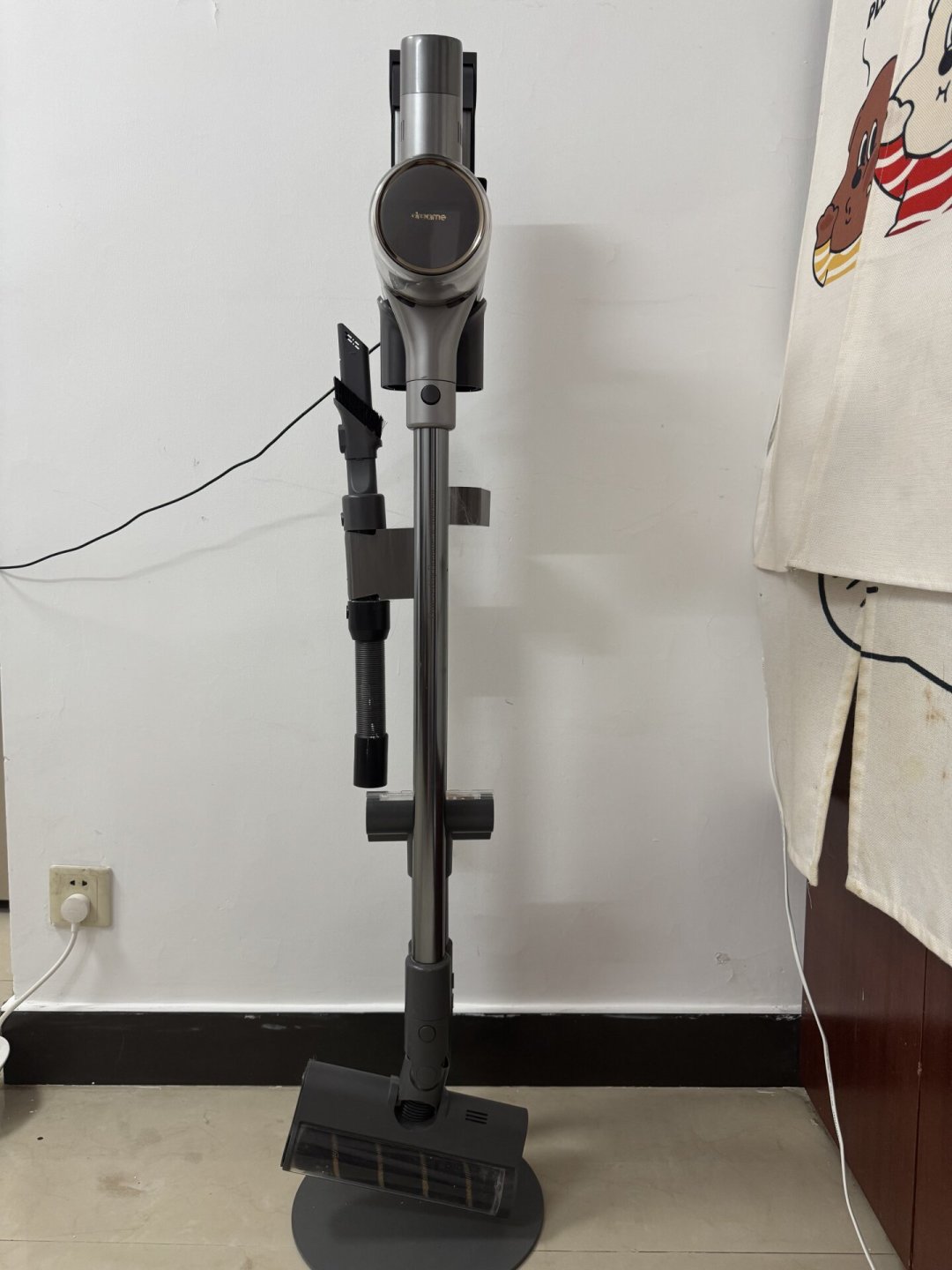 追觅门店双11还在做「买烟机送灶具」,可大家电的研发已经撤了:我把门锁、厨电、吸尘器、擦窗机四条线的活口证据全对完了