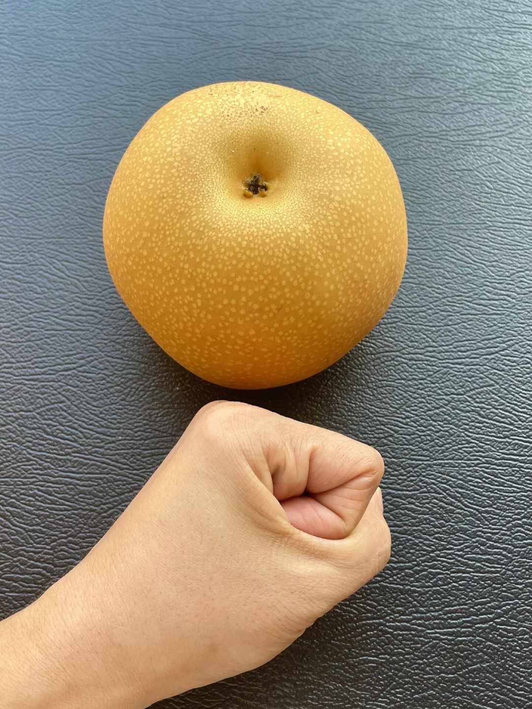 一边是宁波果品市场
