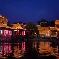 大衣哥说要拿喇叭上街"硬刚"黑子：台儿庄这场风波，他到底冤在哪、又错在哪