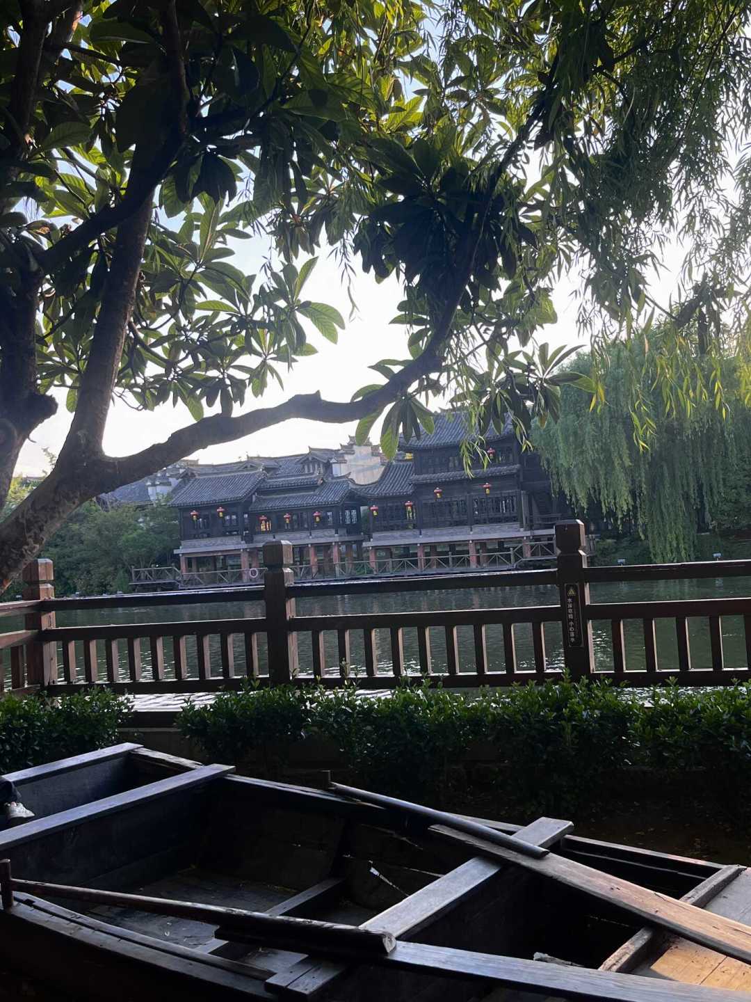 大衣哥说要拿喇叭上街