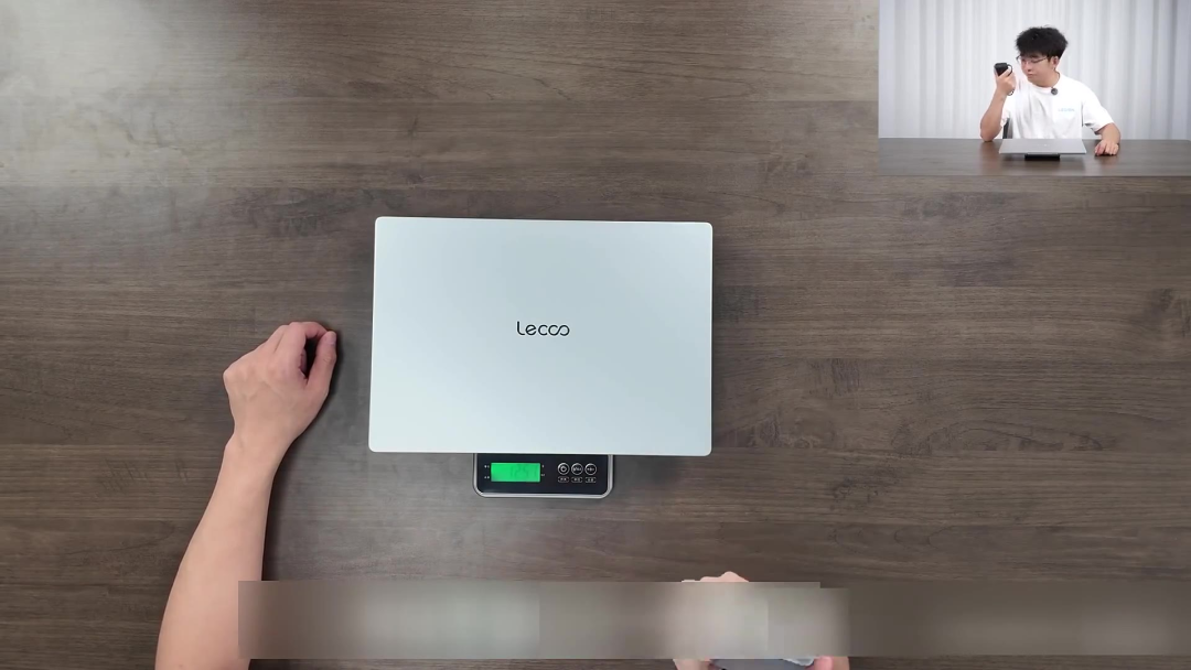 一根32G内存条从900涨到3800:联想