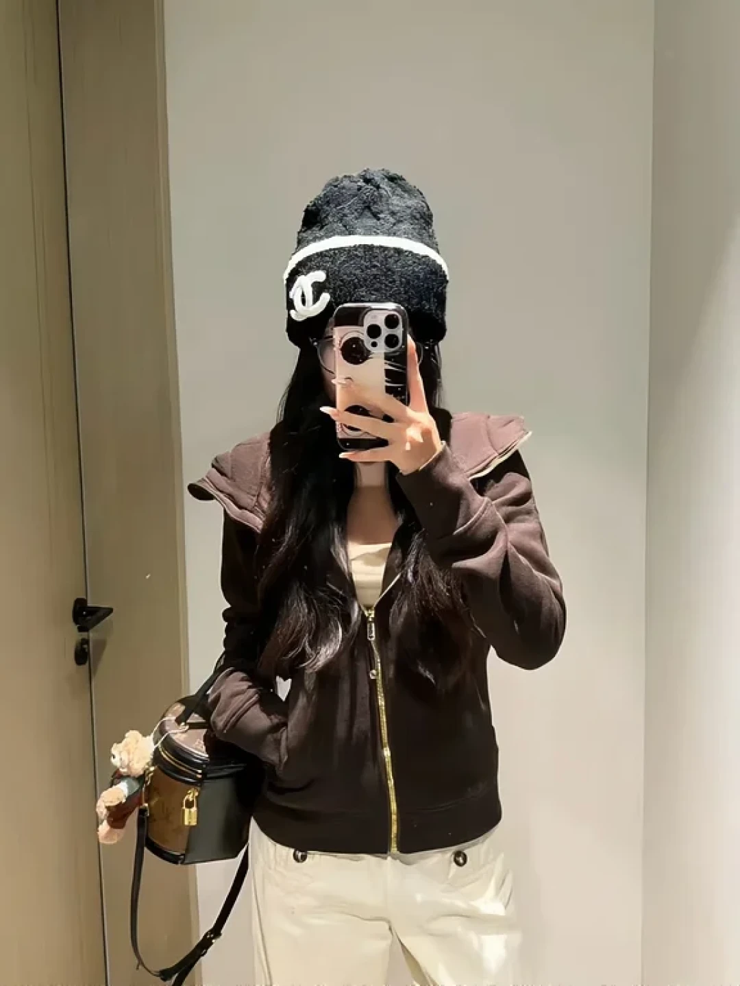 新版Scuba周五10点上新,旧款奥莱已经打到4.5折:这波lululemon的新旧账,我帮你算完了