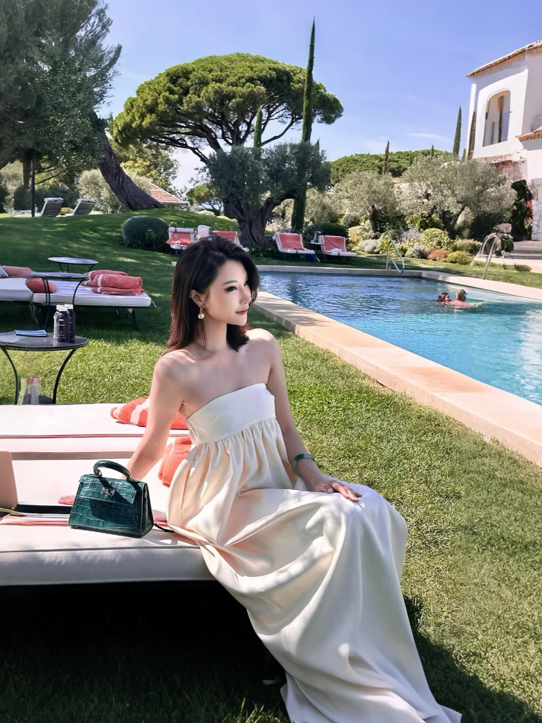 《白莲花度假村》第四季拍了五个月还没杀青:什么时候能看上、取景地值不值得去