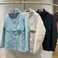 火柴棍的三合一有两条价签：抓绒与鹅绒差1300元，直播里那句