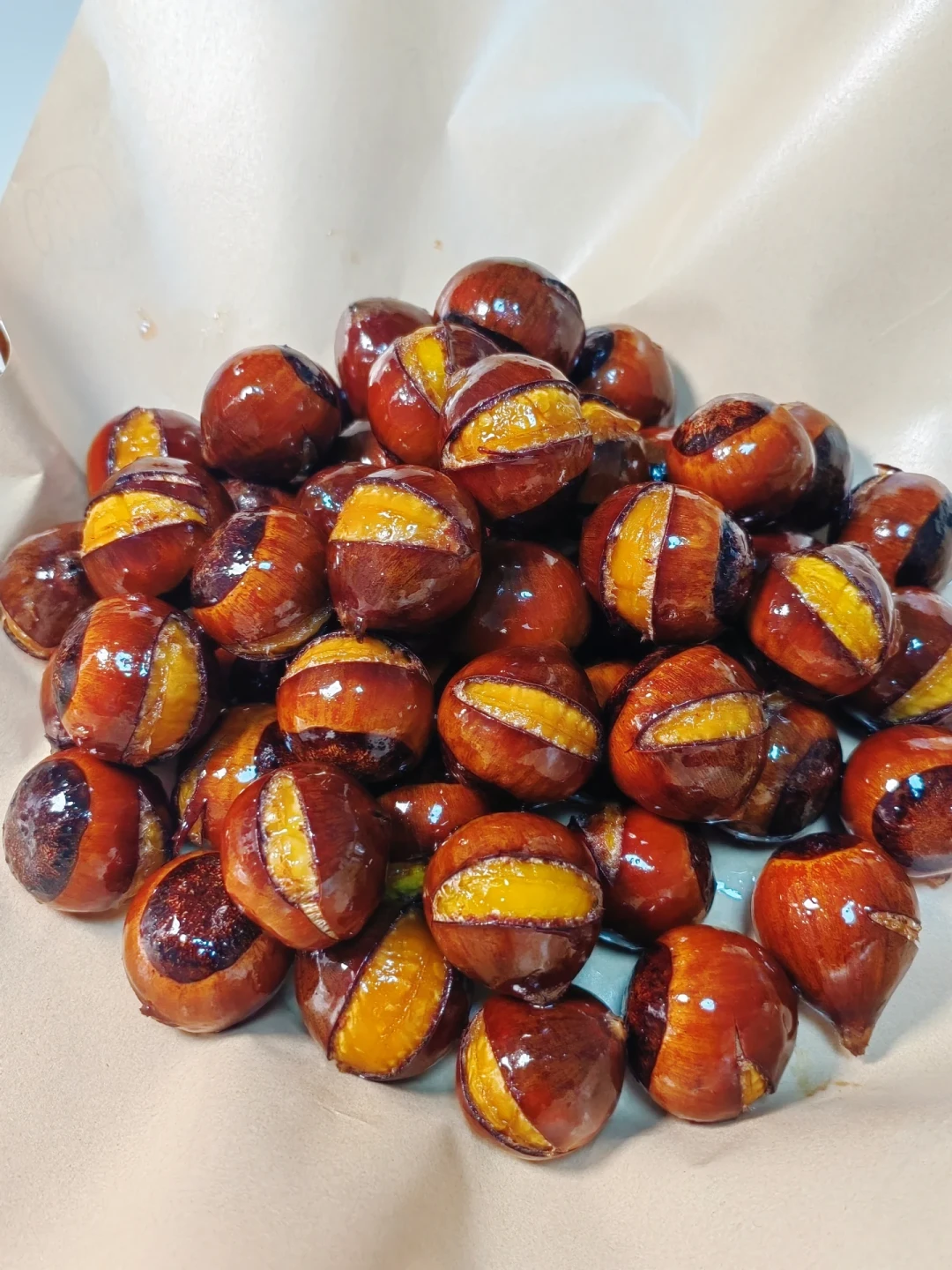 电饭煲糖炒板栗3.5万赞刷屏,评论区却在批量交翻车作业:开火前,先对上这4个数字