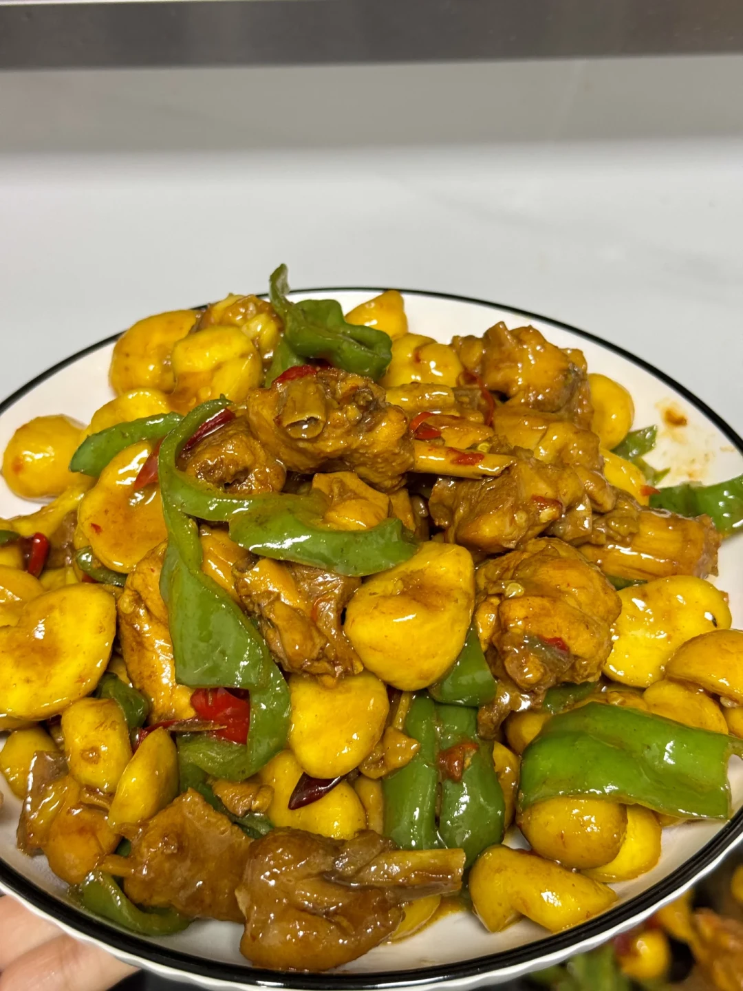 电饭煲糖炒板栗3.5万赞刷屏,评论区却在批量交翻车作业:开火前,先对上这4个数字